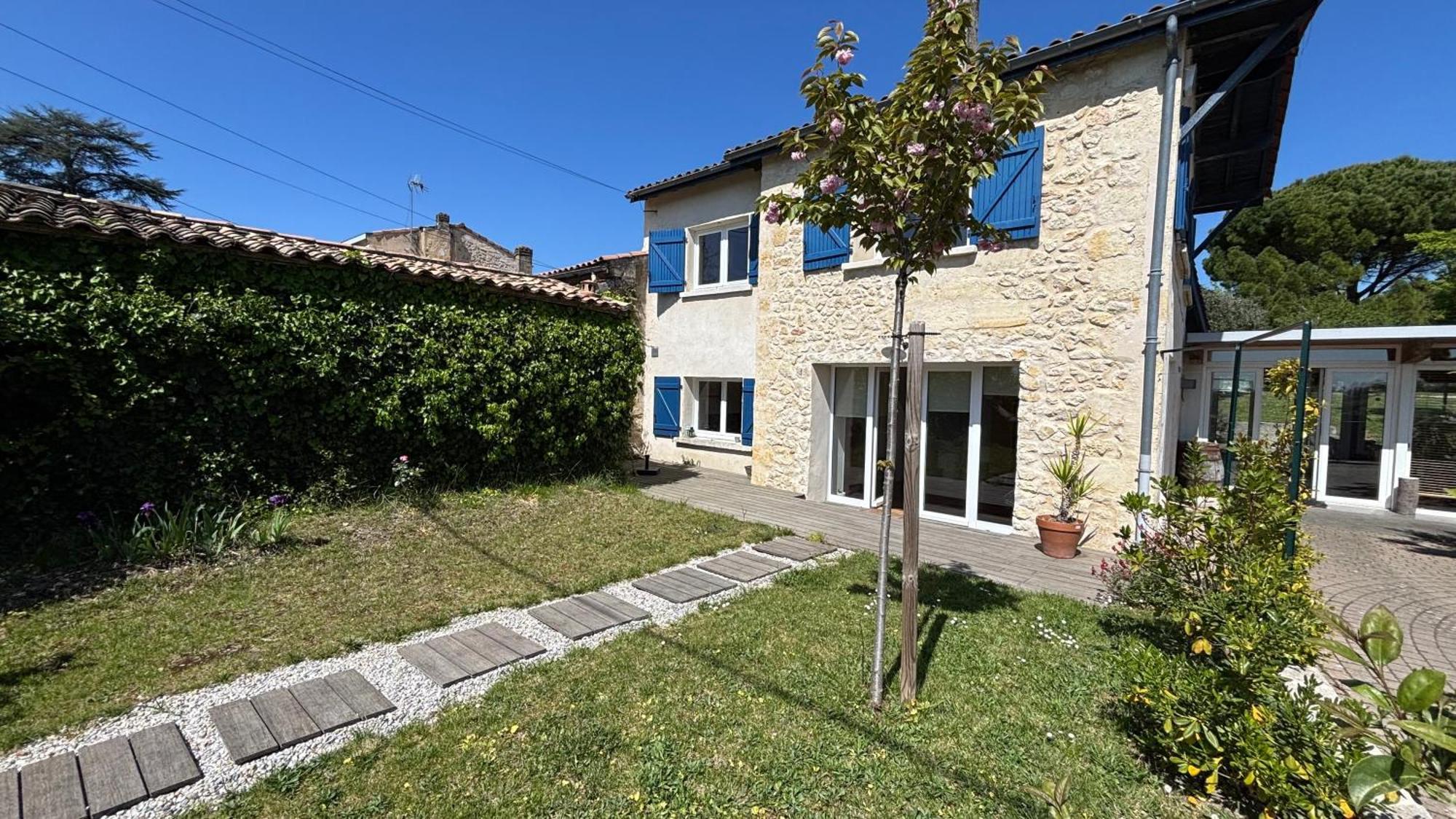 Maison De Charme Avec Jardin Et Terrasse Camblanes-et-Meynac Dış mekan fotoğraf